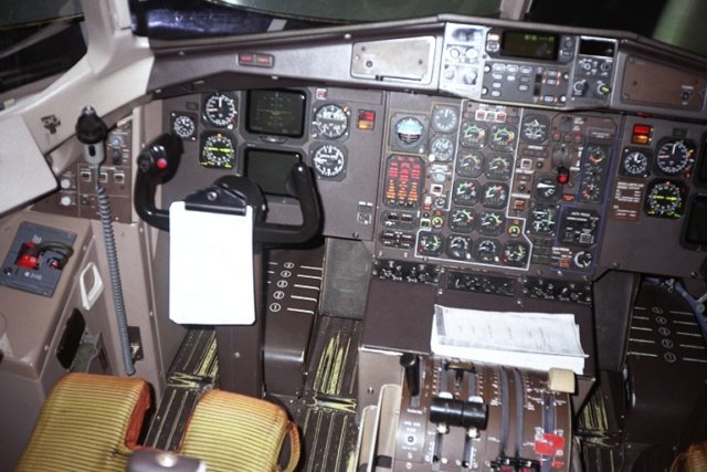 ATR42 Cockpit ATR42 FGIIA