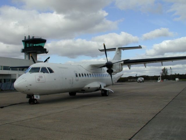 ATR42 ATR42 FGPIA devant l'aérogare de Tours